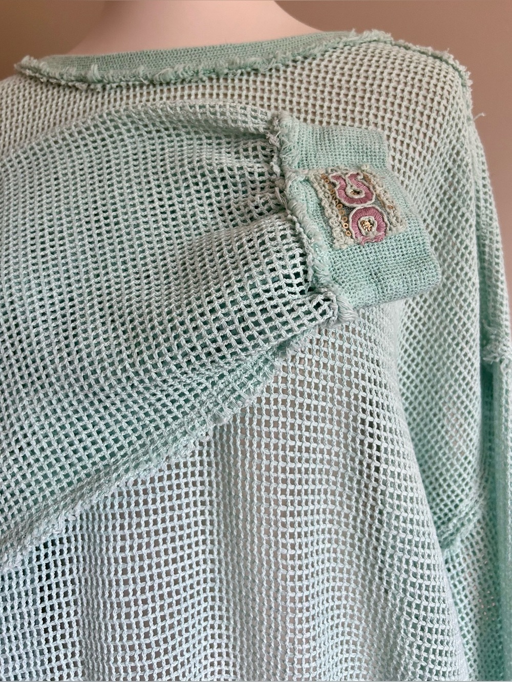 POL Open Waffle Knit Pullover w. Sequinned Detailing - Picture 8 of 11